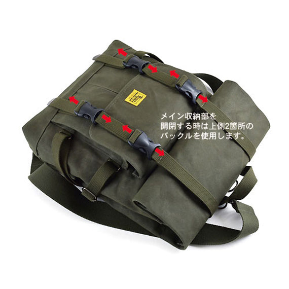 軍綠色軍裝背包