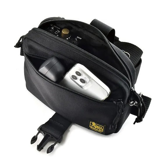 E564 輕盈版扣環斜背包